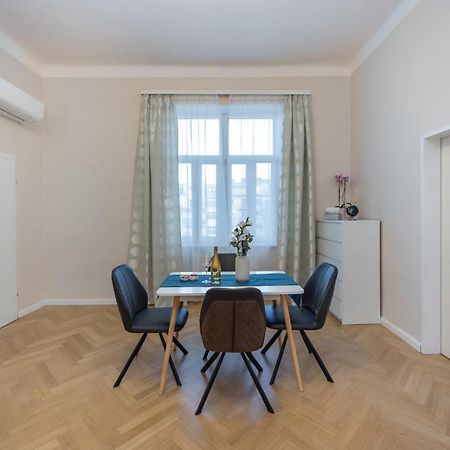Charming Apartment Near Prater Вена Экстерьер фото