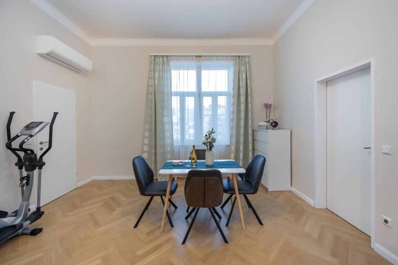 Charming Apartment Near Prater Вена Экстерьер фото