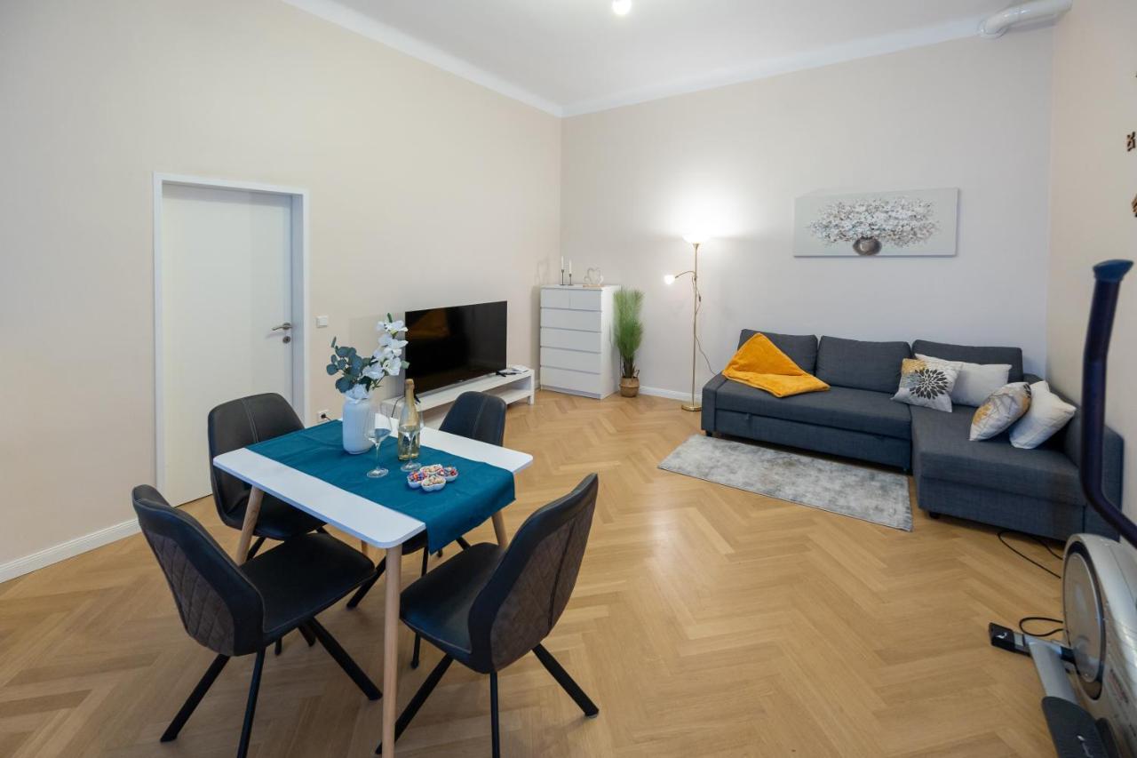 Charming Apartment Near Prater Вена Экстерьер фото
